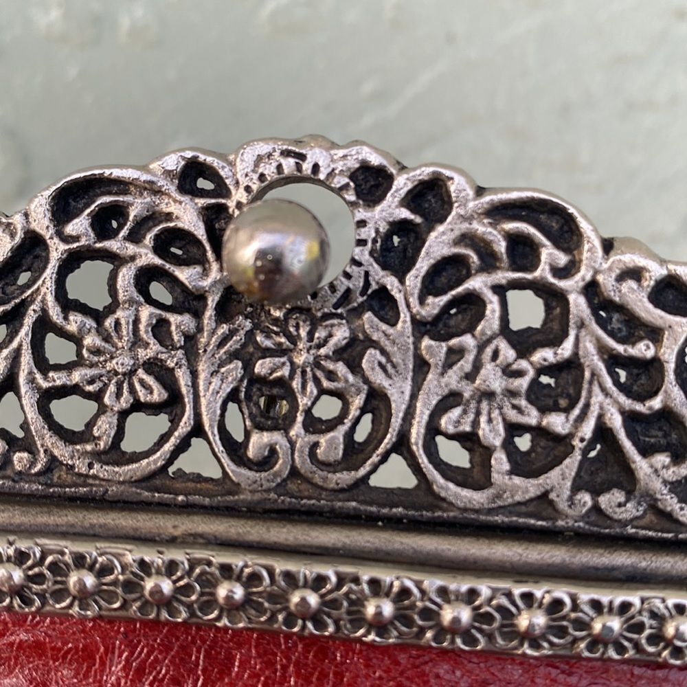 Unique Leather Beaded Purse - Picture 11 of 16